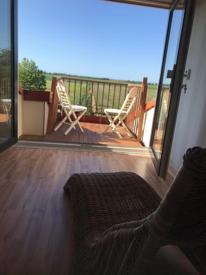 In De Gele Hoed Mooie Appartementen Met Fantastisch Uitzicht 존느메어 외부 사진